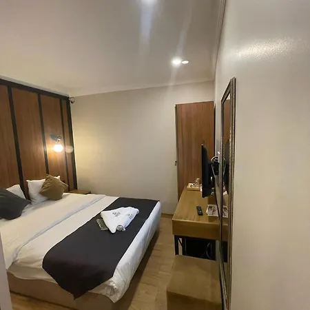 Nuperasuit Hotel apartamentowy