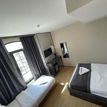 Nuperasuit Apart Otel *