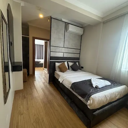 Nuperasuit Aparthotel *
