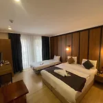 Aparthotel Nuperasuit
