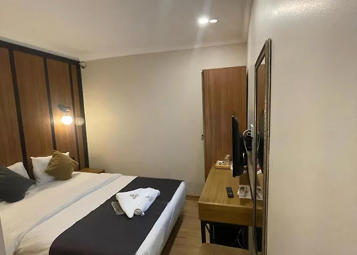 Nuperasuit Aparthotel